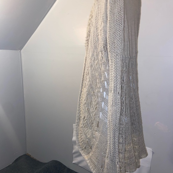 Crochet knitted sweater - Picture 8 of 17